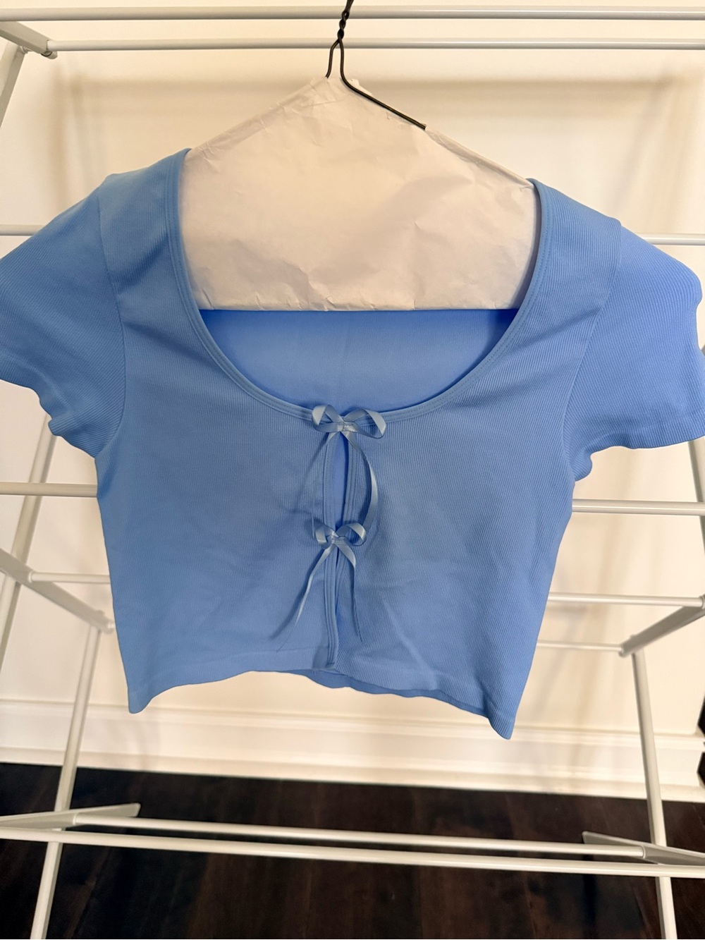 Altar’d State Blue Scoop Neck Tie-Front Crop Top - Women - size M/L